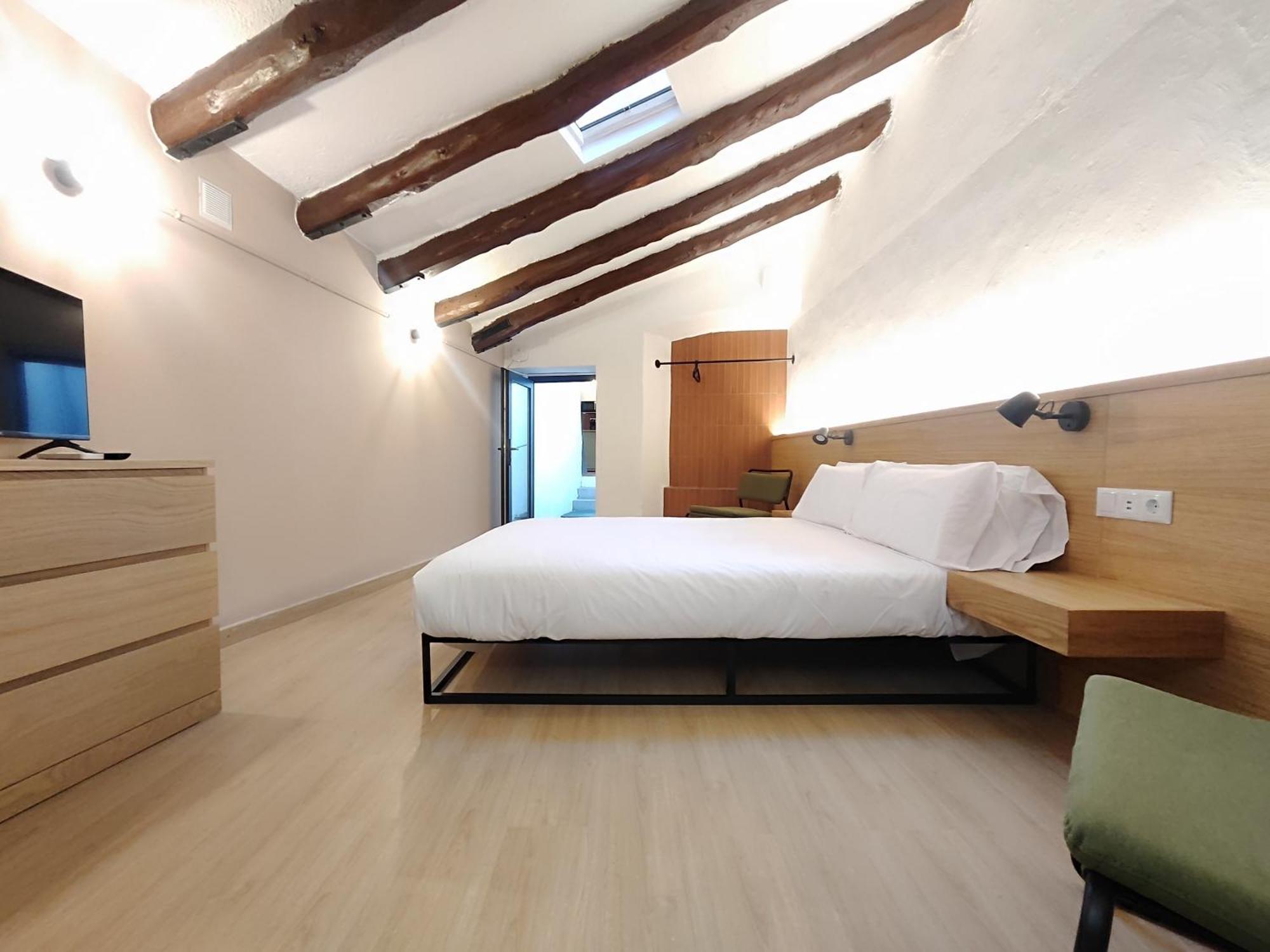 Mazi Placa Gran Mataro Phòng bức ảnh