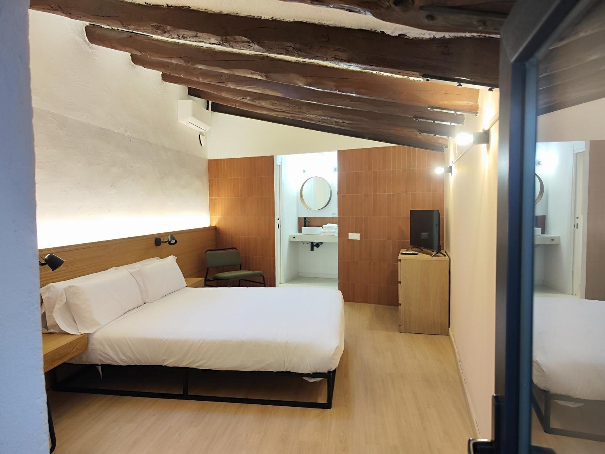 Mazi Placa Gran Mataro Phòng bức ảnh