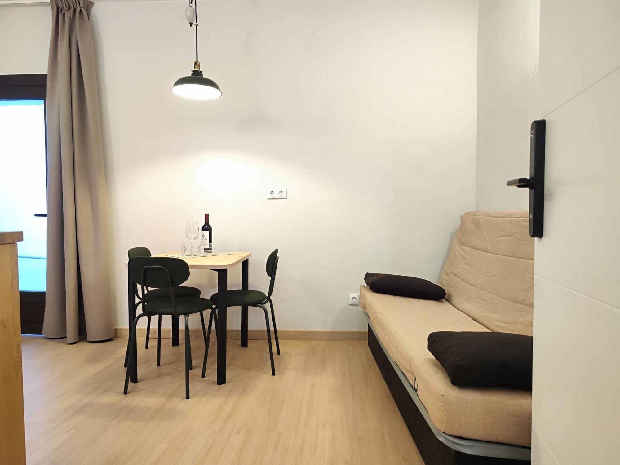 Mazi Placa Gran Mataro Phòng bức ảnh