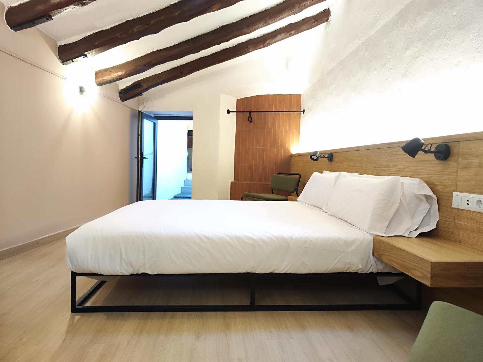 Mazi Placa Gran Mataro Phòng bức ảnh